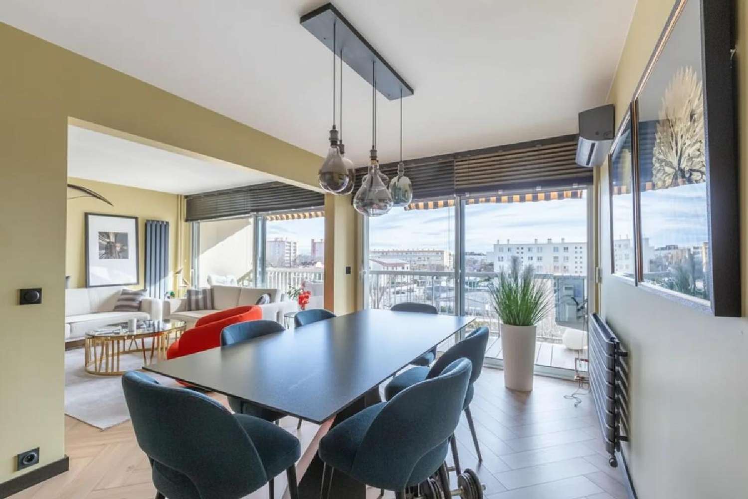  kaufen Wohnung/ Apartment Bron Rhône 1