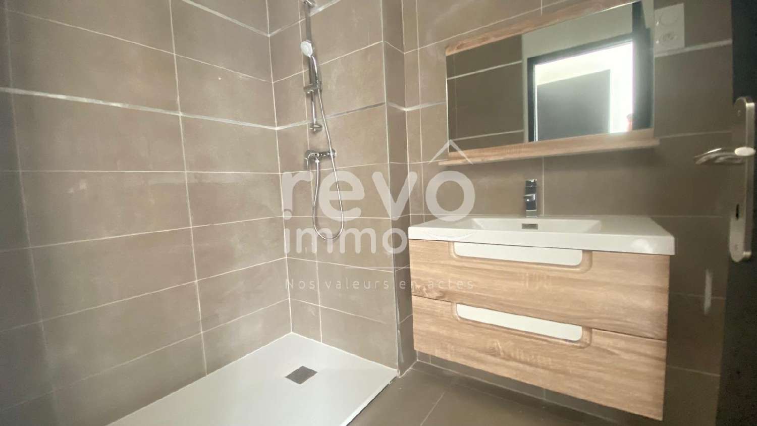  te koop appartement Paulhan Hérault 7