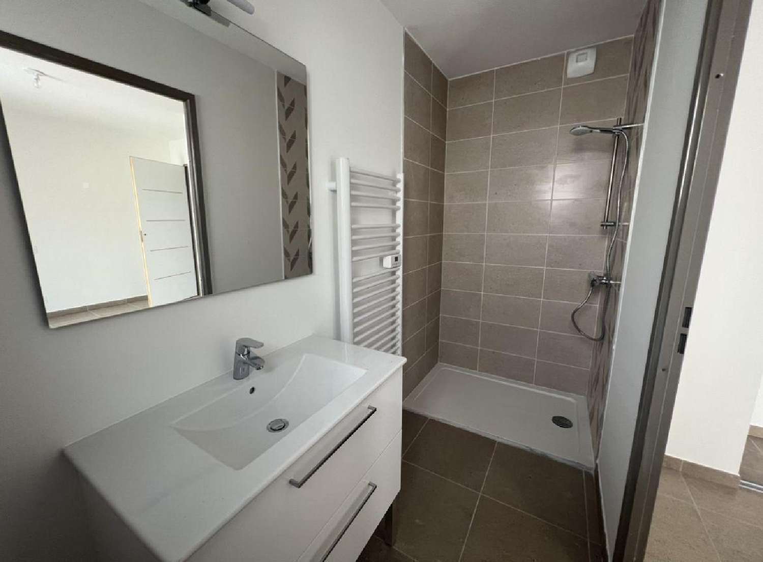  te koop appartement Saint-Gilles Gard 3