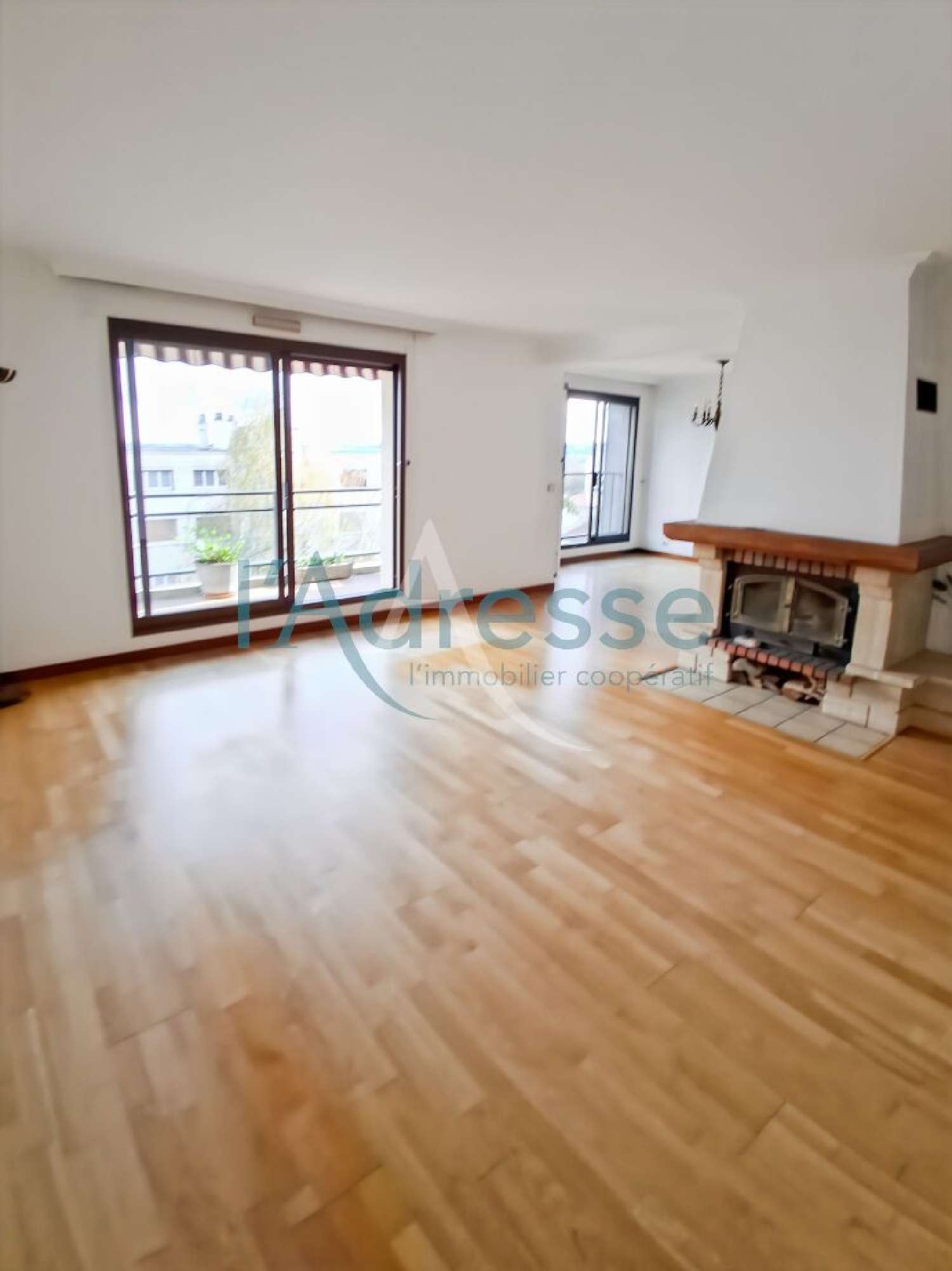  te koop appartement Suresnes Hauts-de-Seine 1