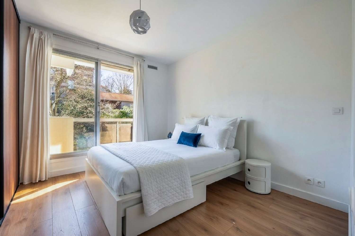  te koop appartement Suresnes Hauts-de-Seine 8
