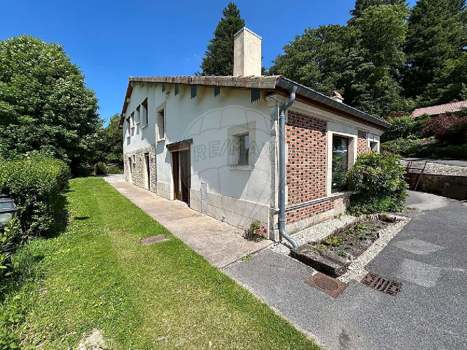 te koop bar-café Futeau Meuse 5