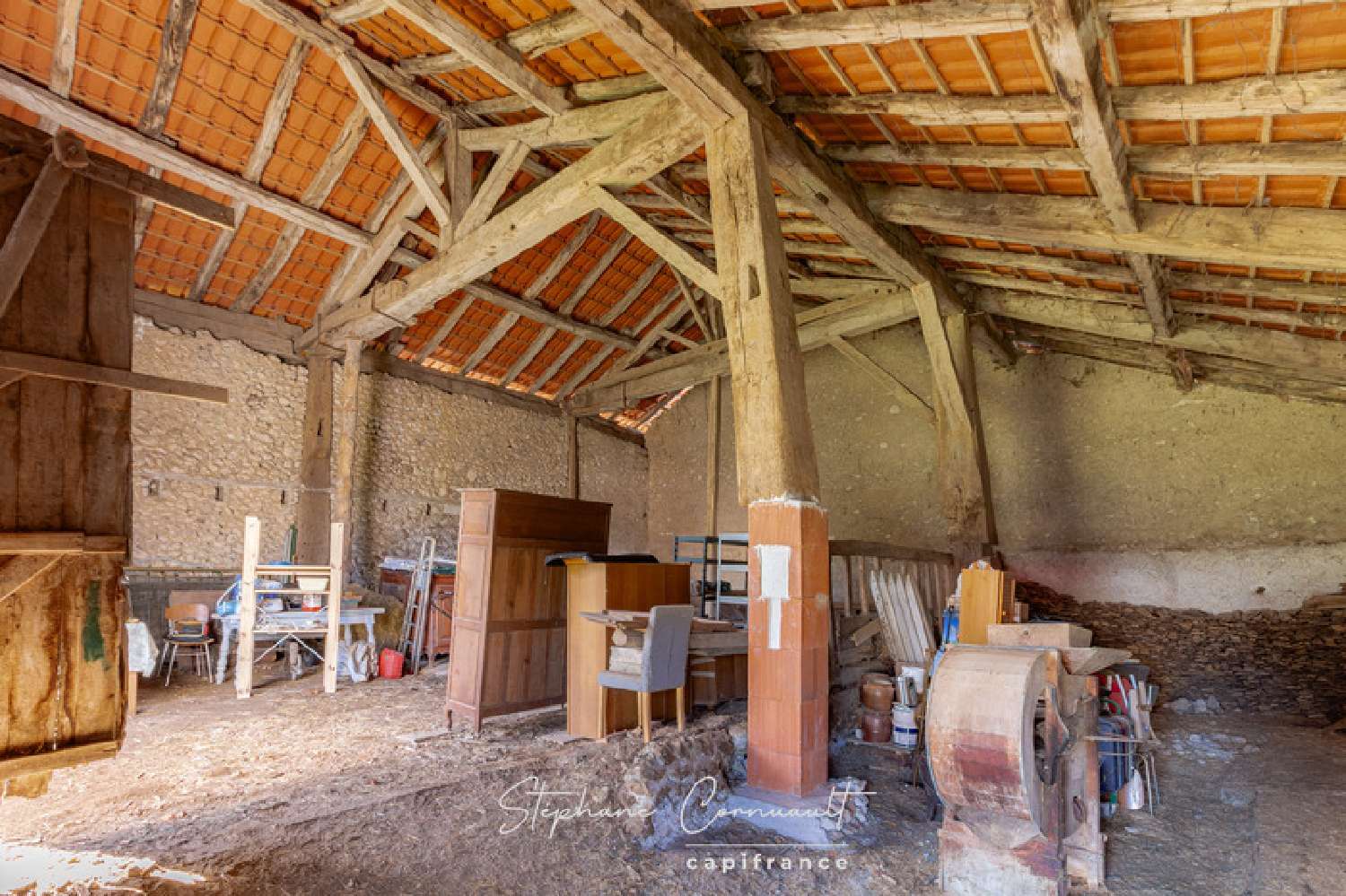  for sale barn Douchapt Dordogne 4