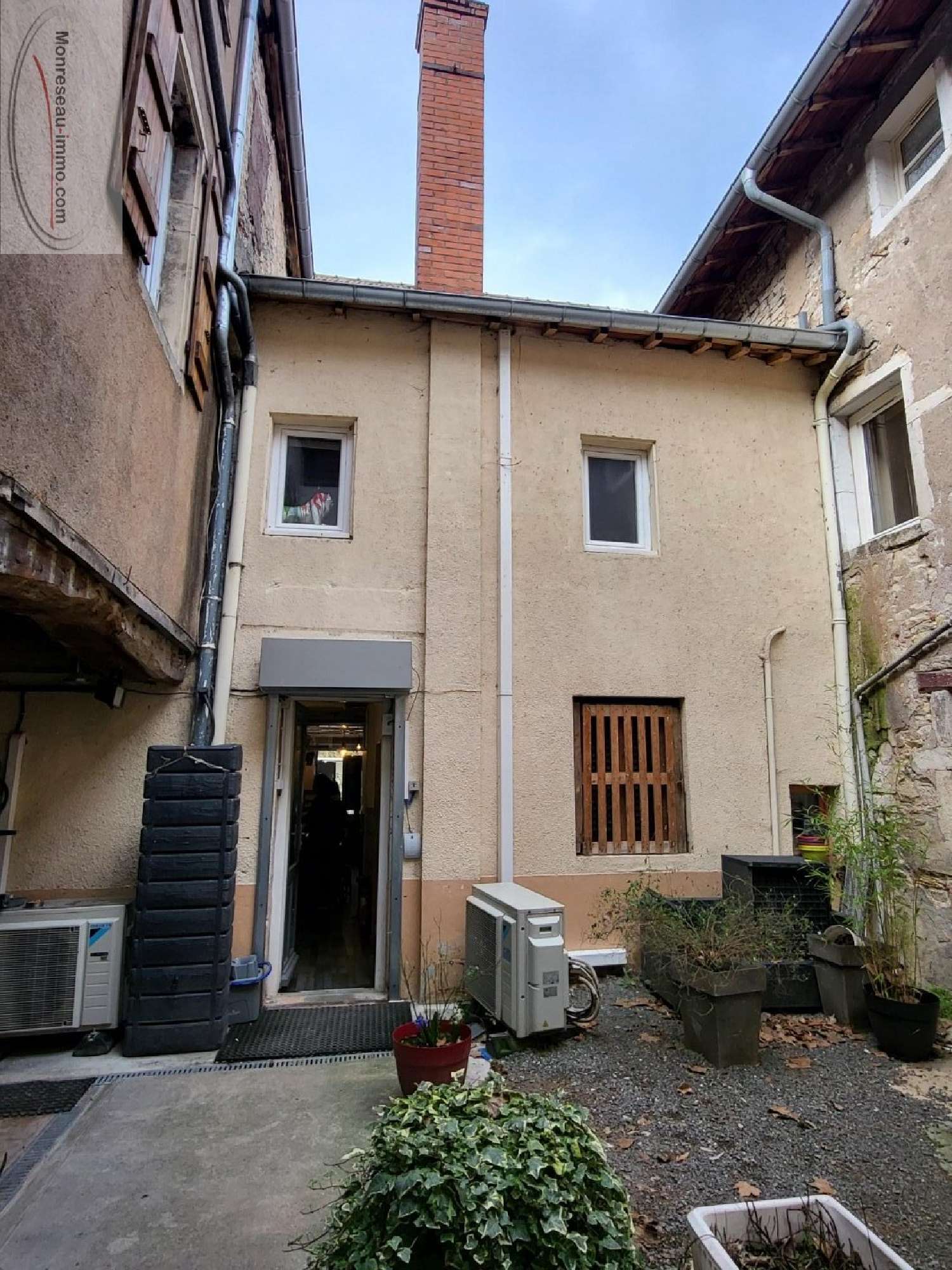 à vendre batiment Blanot Saône-et-Loire 6