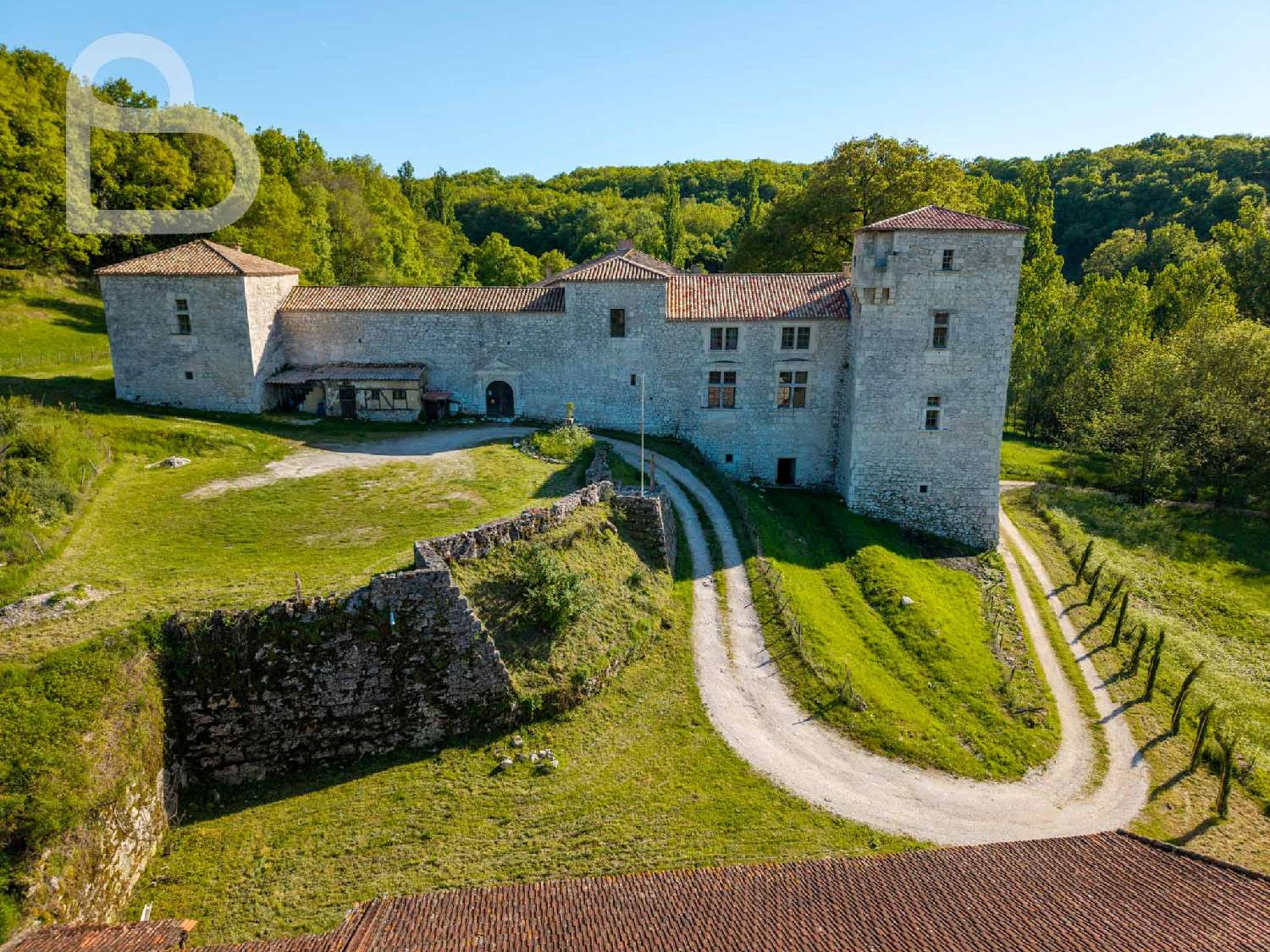  for sale castle Courbiac Lot-et-Garonne 2