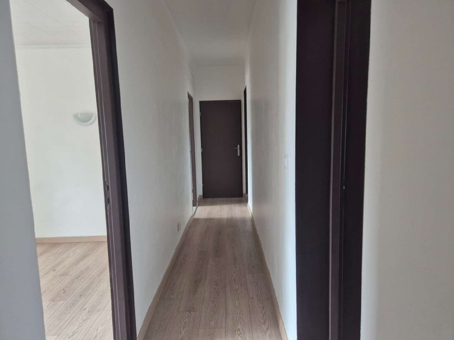 te koop stadshuis Alès Gard 8