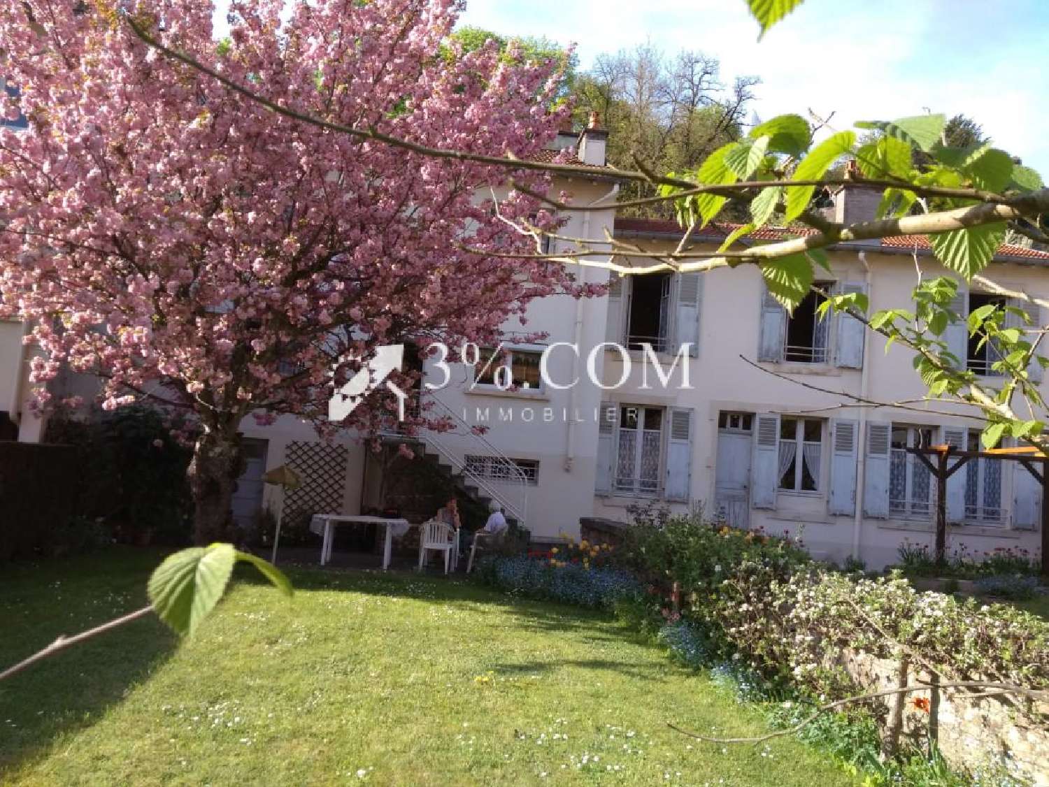 te koop stadshuis Épinal Vogezen 2