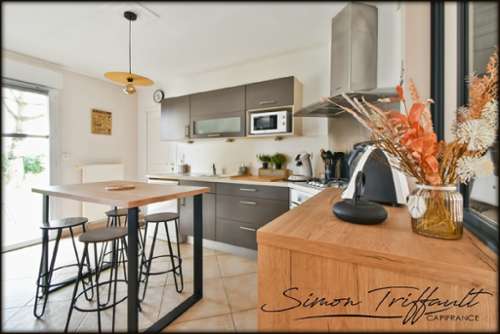 Lombron Sarthe stadshuis foto 7279439