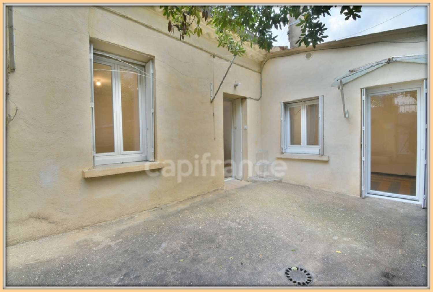  te koop stadshuis Nîmes Gard 1