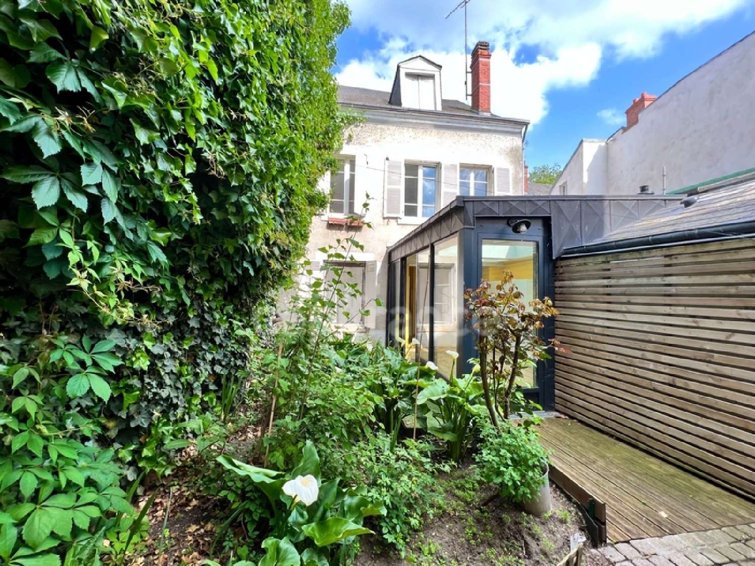  à vendre maison de ville Orléans Loiret 2