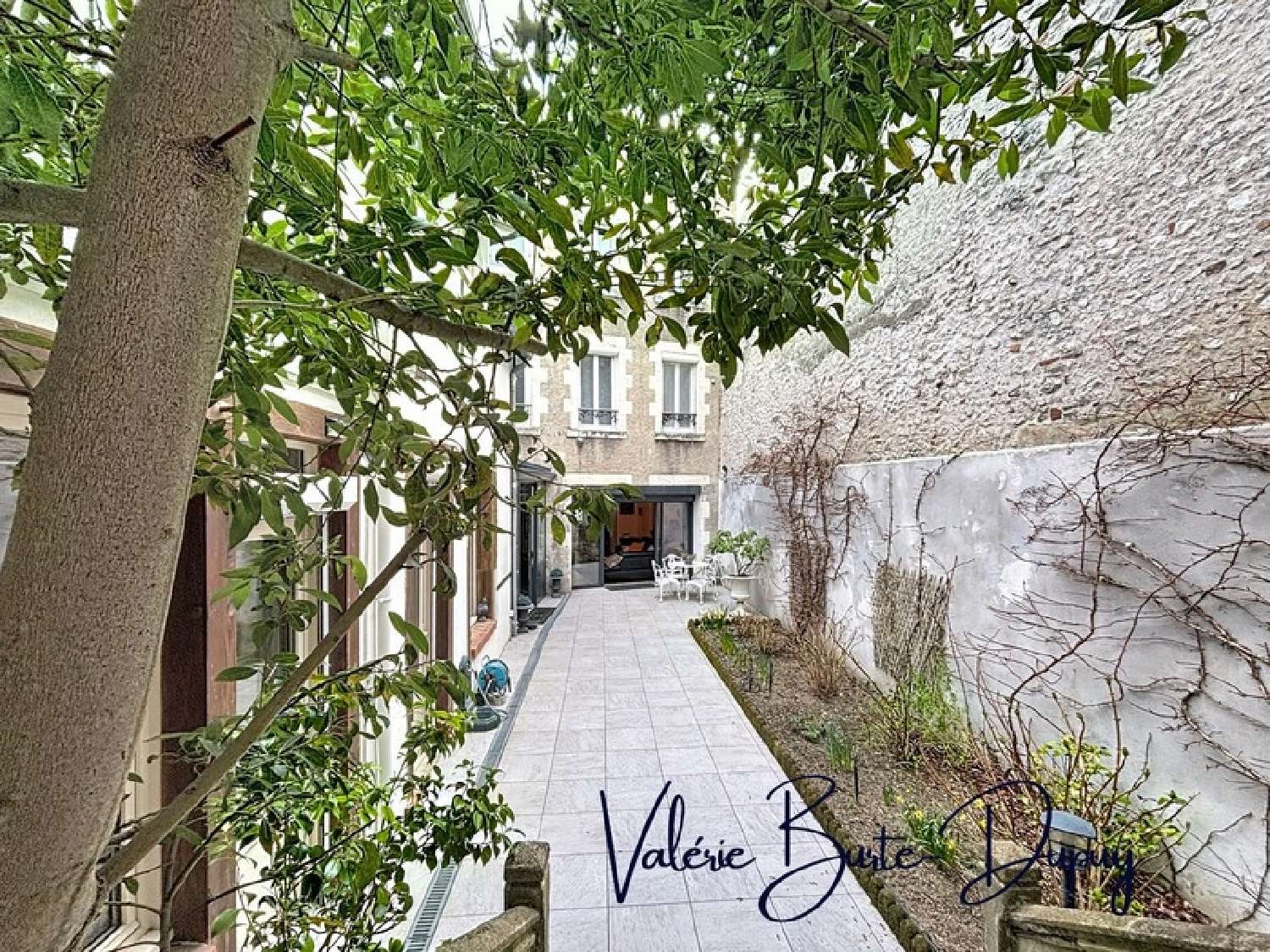  te koop stadshuis Orléans Loiret 2