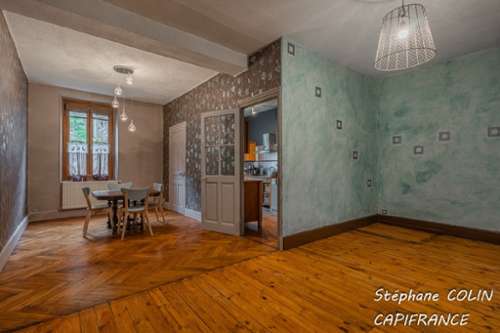 Saint-Quentin-sur-Isère Isère Stadthaus Bild 7279747