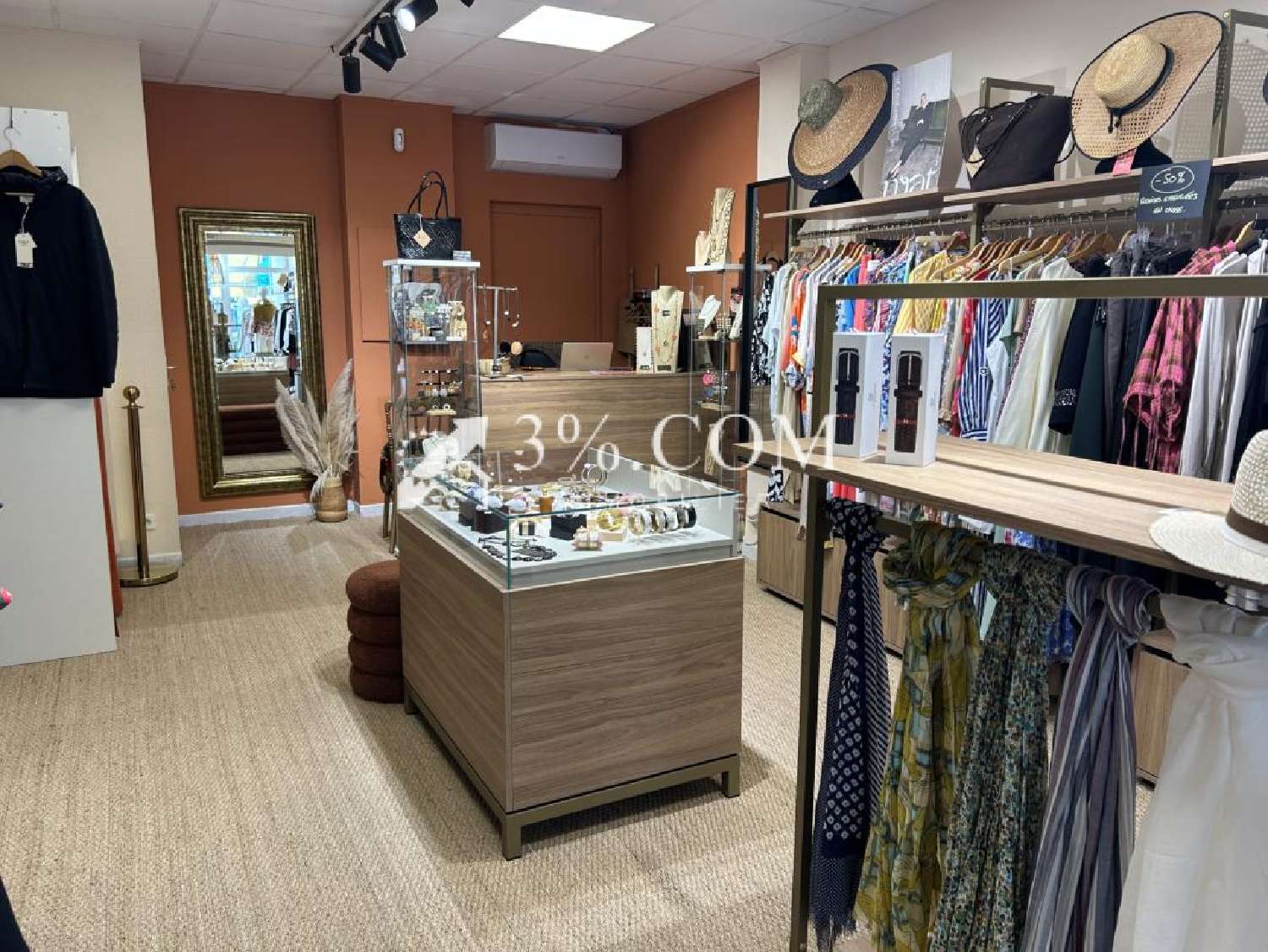  te koop bedrijfsruimte/ kantoor Agde Hérault 1