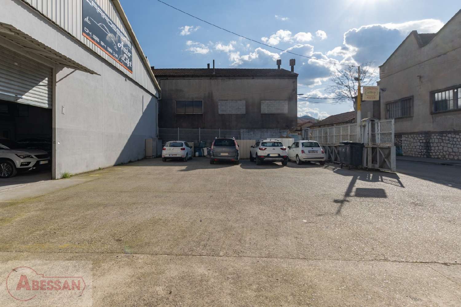 te koop bedrijfsruimte/ kantoor Alès Gard 2