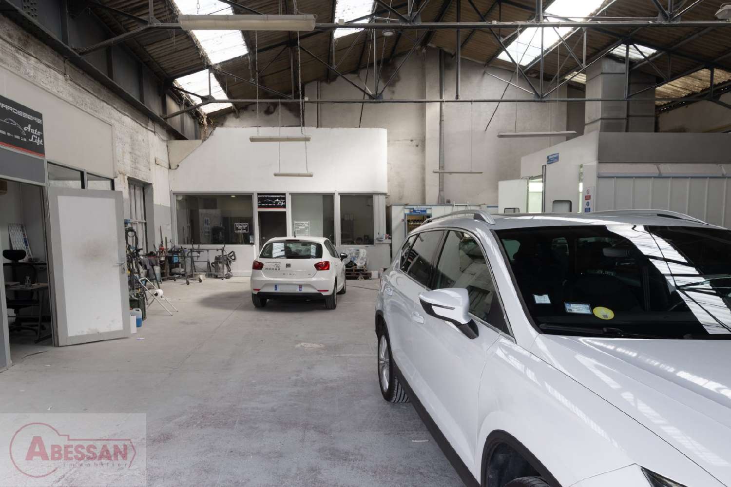 te koop bedrijfsruimte/ kantoor Alès Gard 6