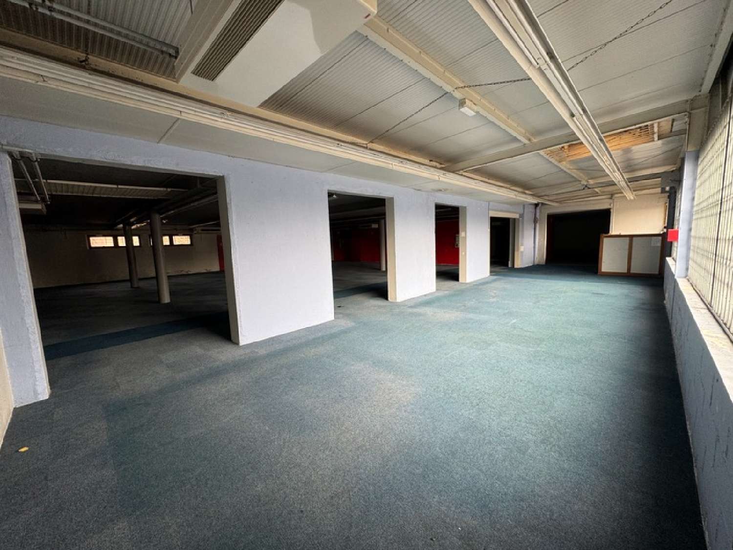 te koop bedrijfsruimte/ kantoor Buire Aisne 3