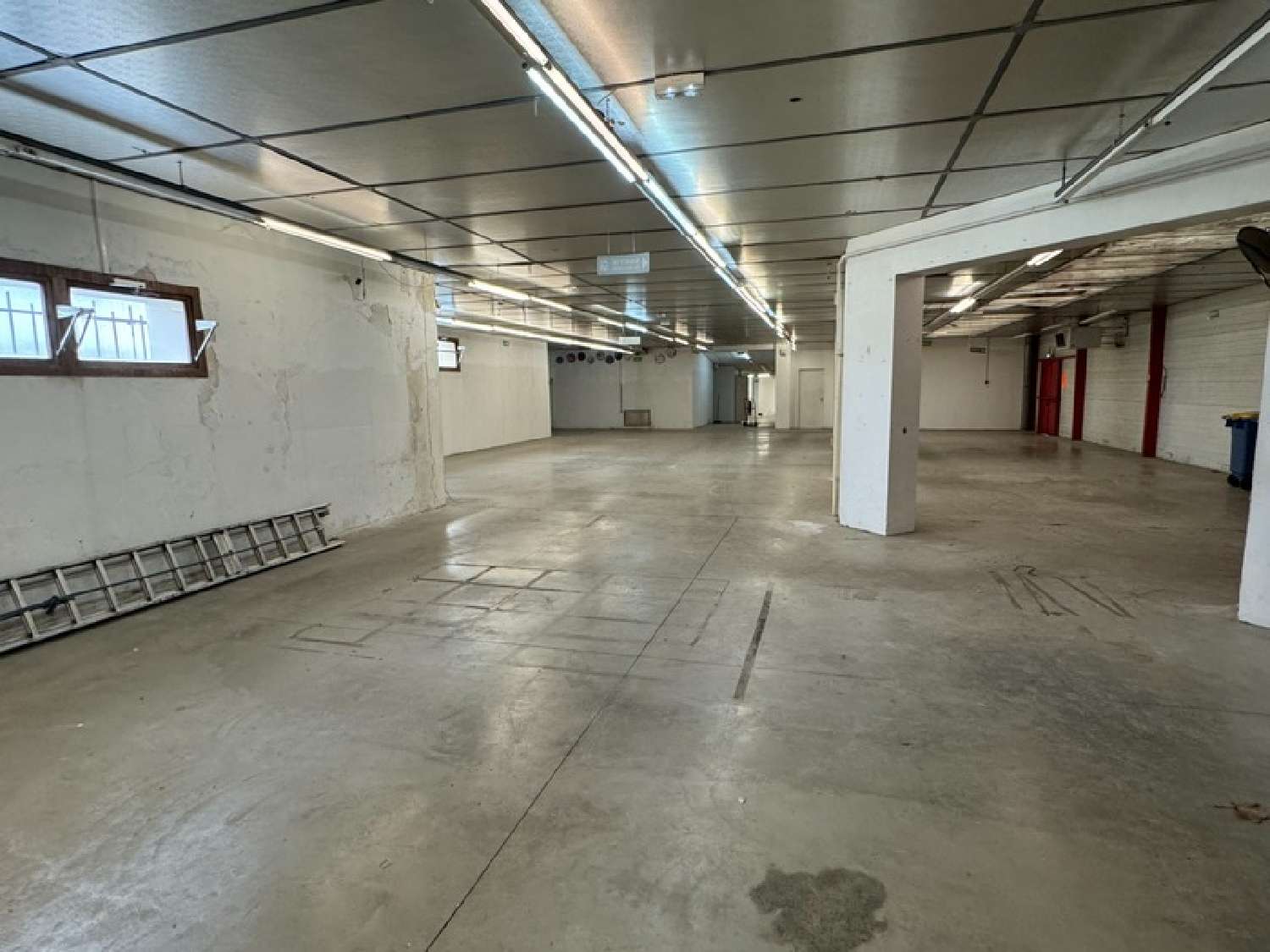 te koop bedrijfsruimte/ kantoor Buire Aisne 2