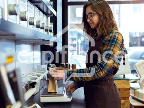 Canet-En-Roussillon Pyrénées-Orientales commercial foto 7273613