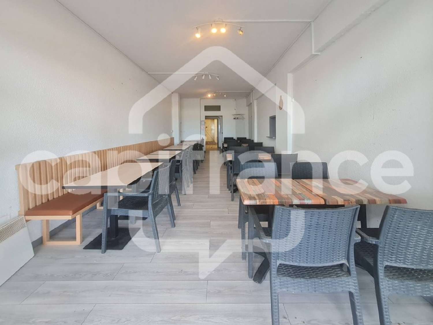  for sale commercial Canet-En-Roussillon Pyrénées-Orientales 2