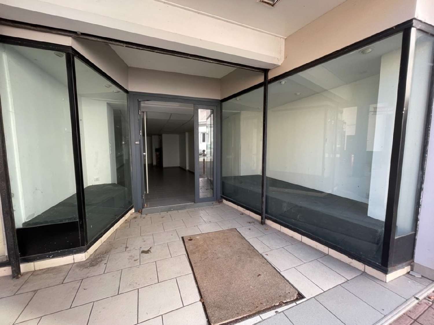  for sale commercial Chauffailles Saône-et-Loire 3