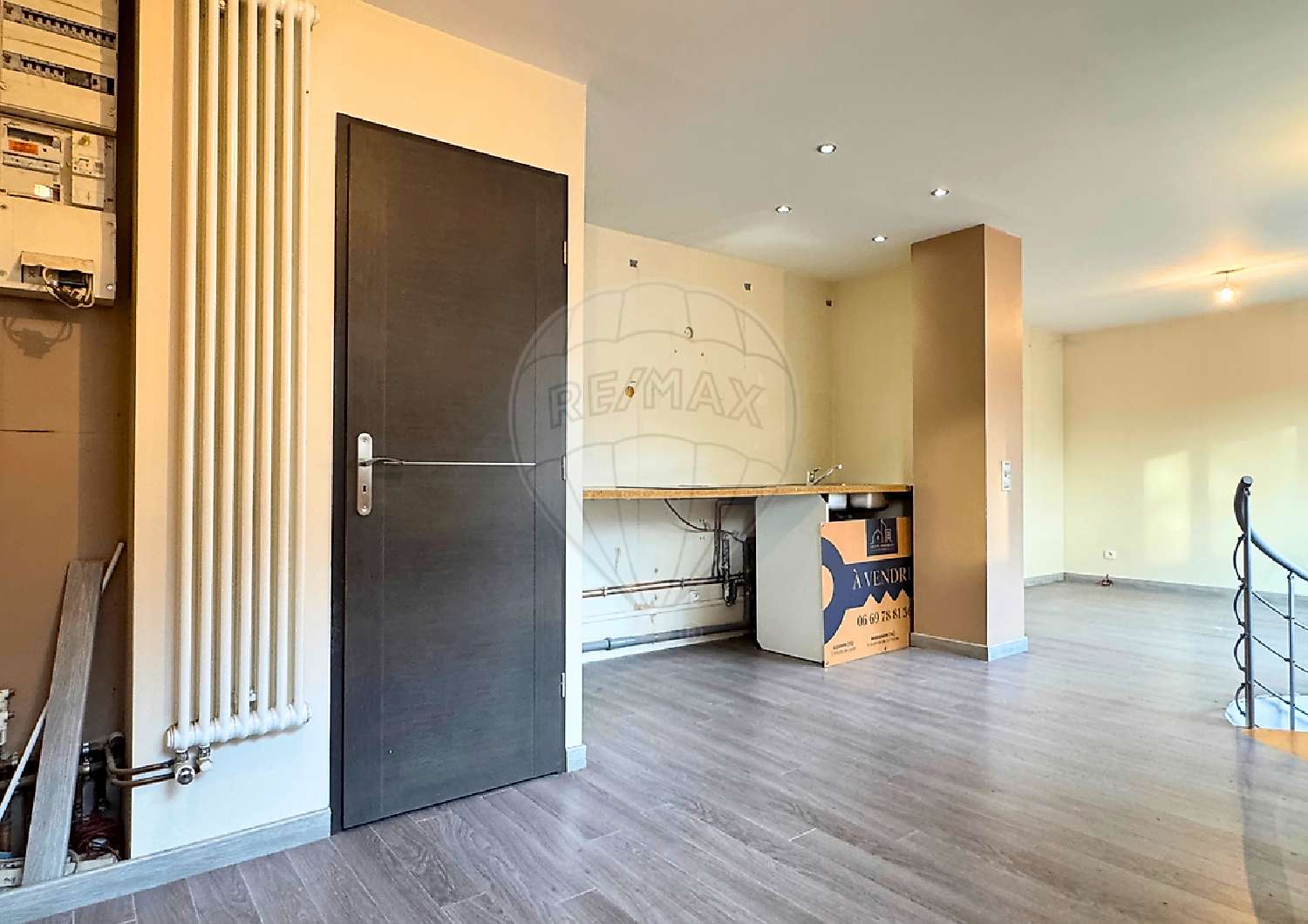  te koop bedrijfsruimte/ kantoor Cognin Savoie 3