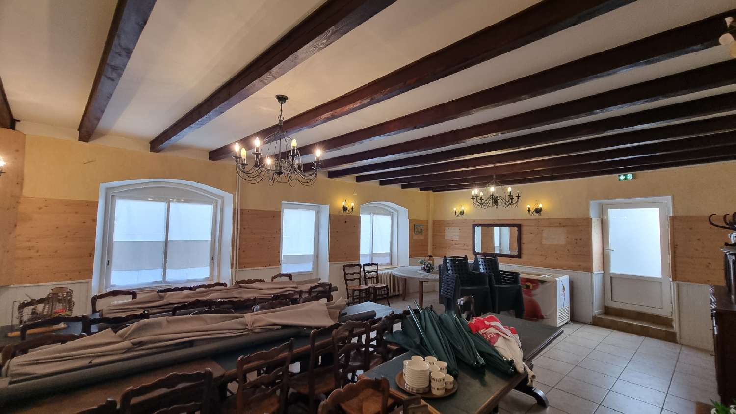  te koop bedrijfsruimte/ kantoor Coucouron Ardèche 6