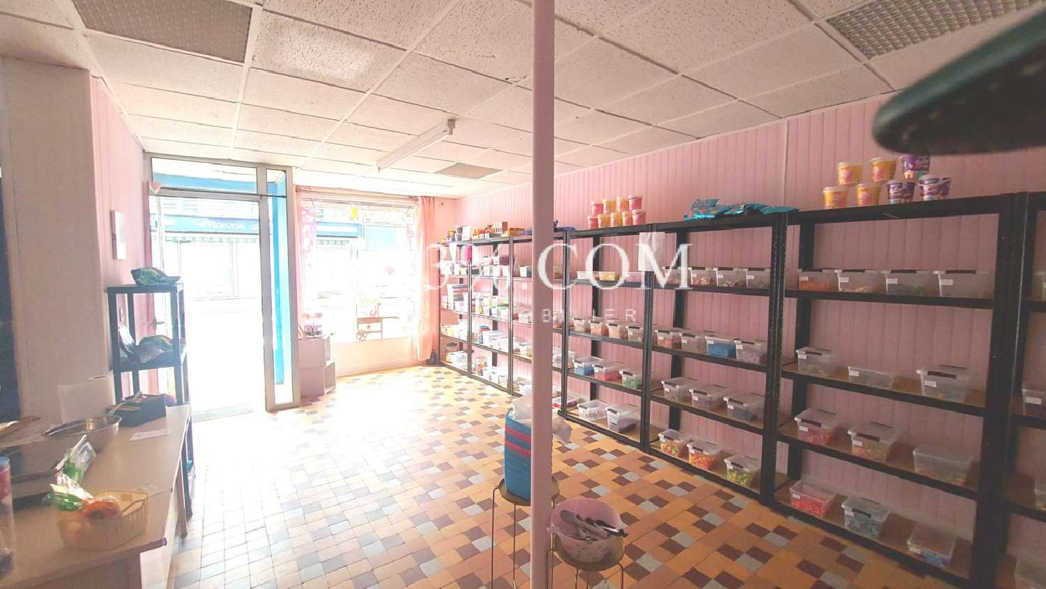  te koop bedrijfsruimte/ kantoor Gamaches Somme 2