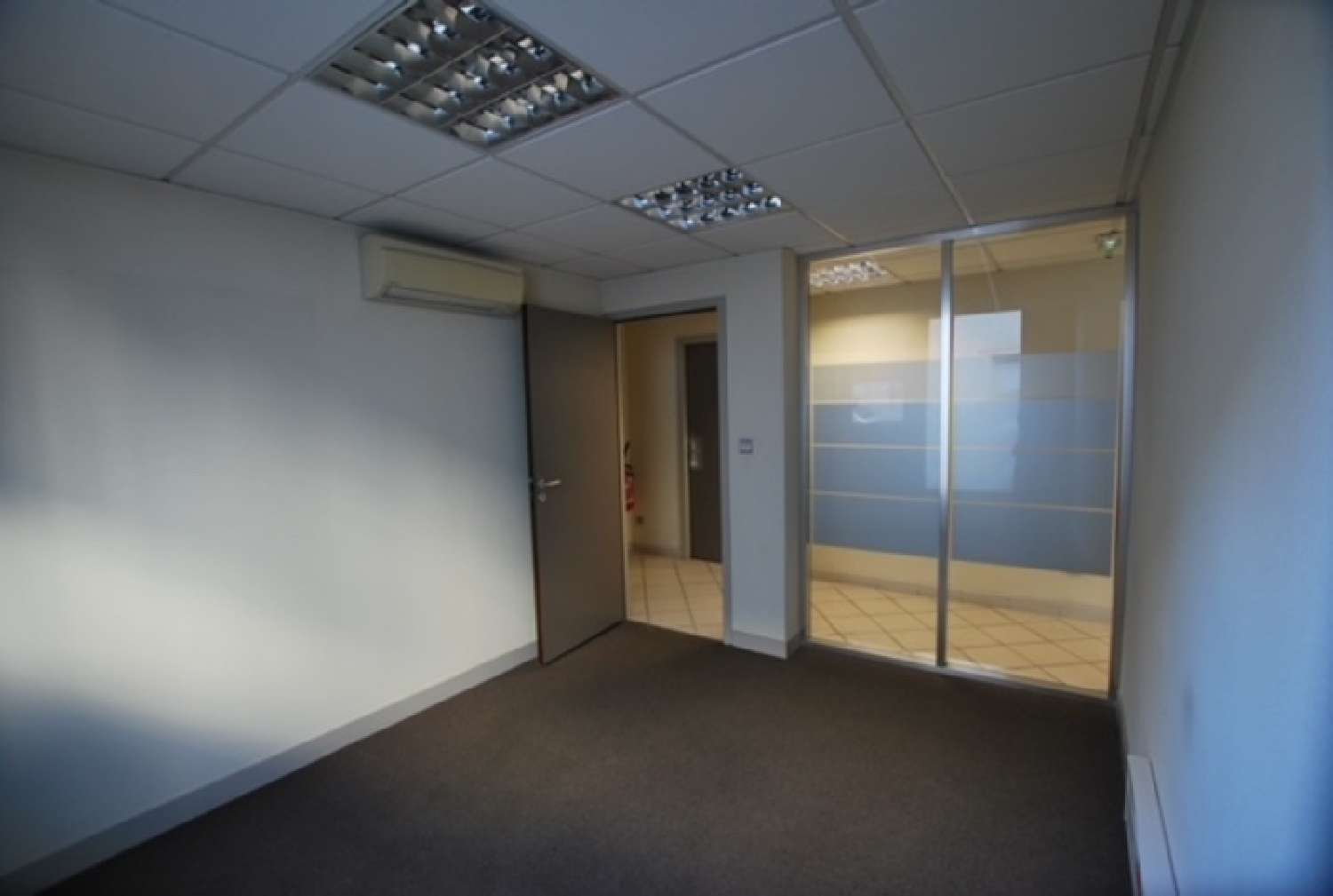  te koop bedrijfsruimte/ kantoor Harfleur Seine-Maritime 2