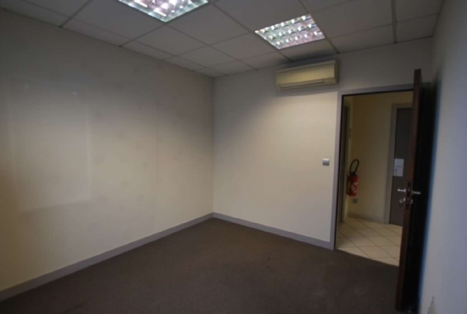  te koop bedrijfsruimte/ kantoor Harfleur Seine-Maritime 3