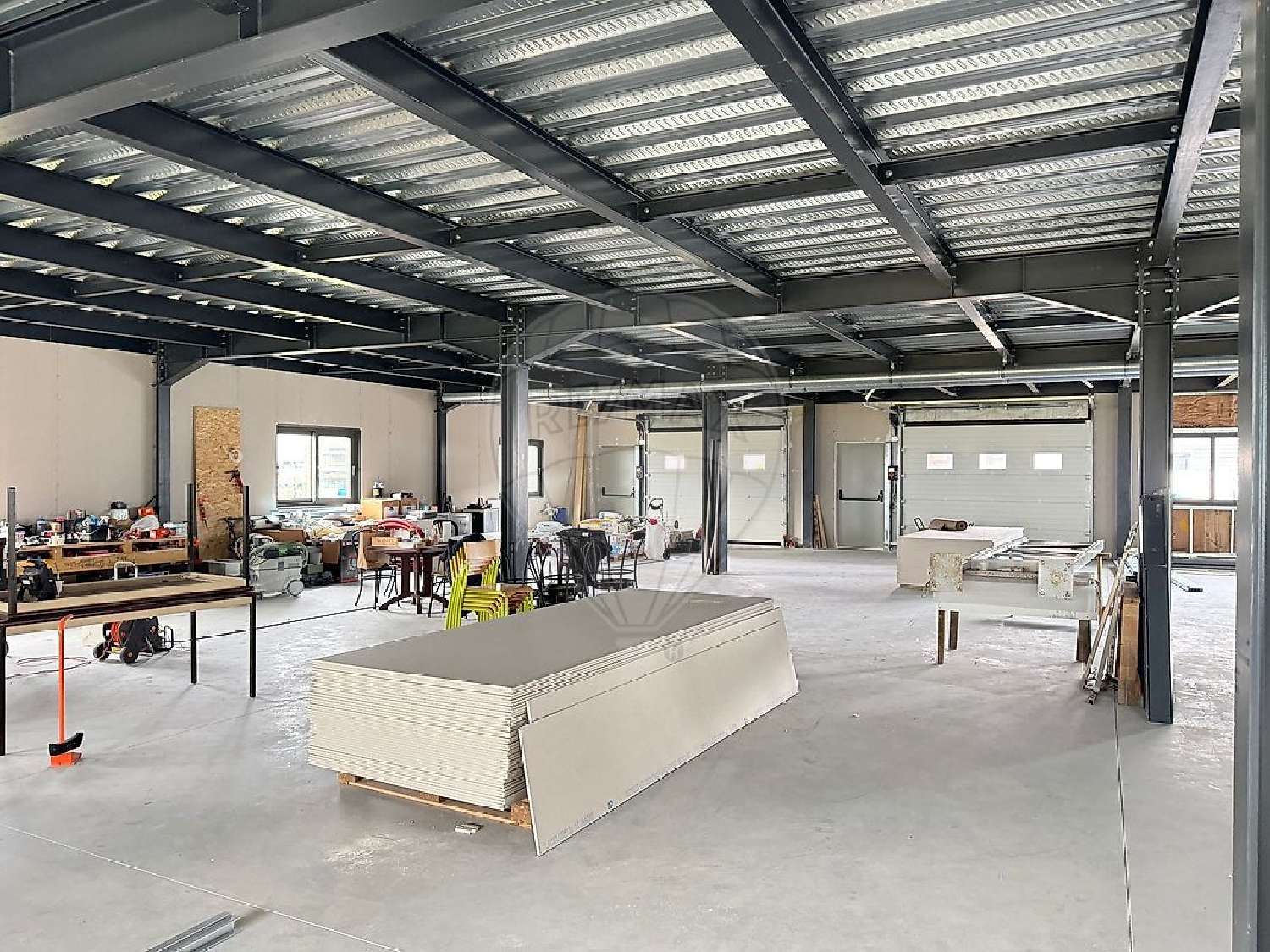  te koop bedrijfsruimte/ kantoor Marnaz Haute-Savoie 5