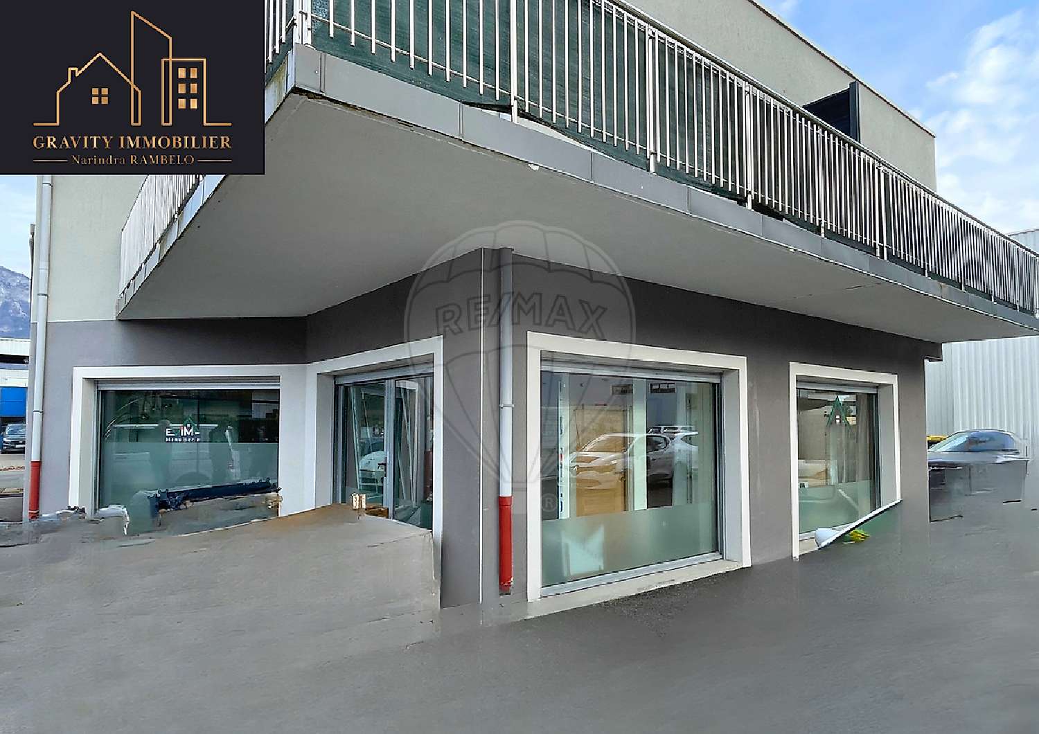  te koop bedrijfsruimte/ kantoor Marnaz Haute-Savoie 1