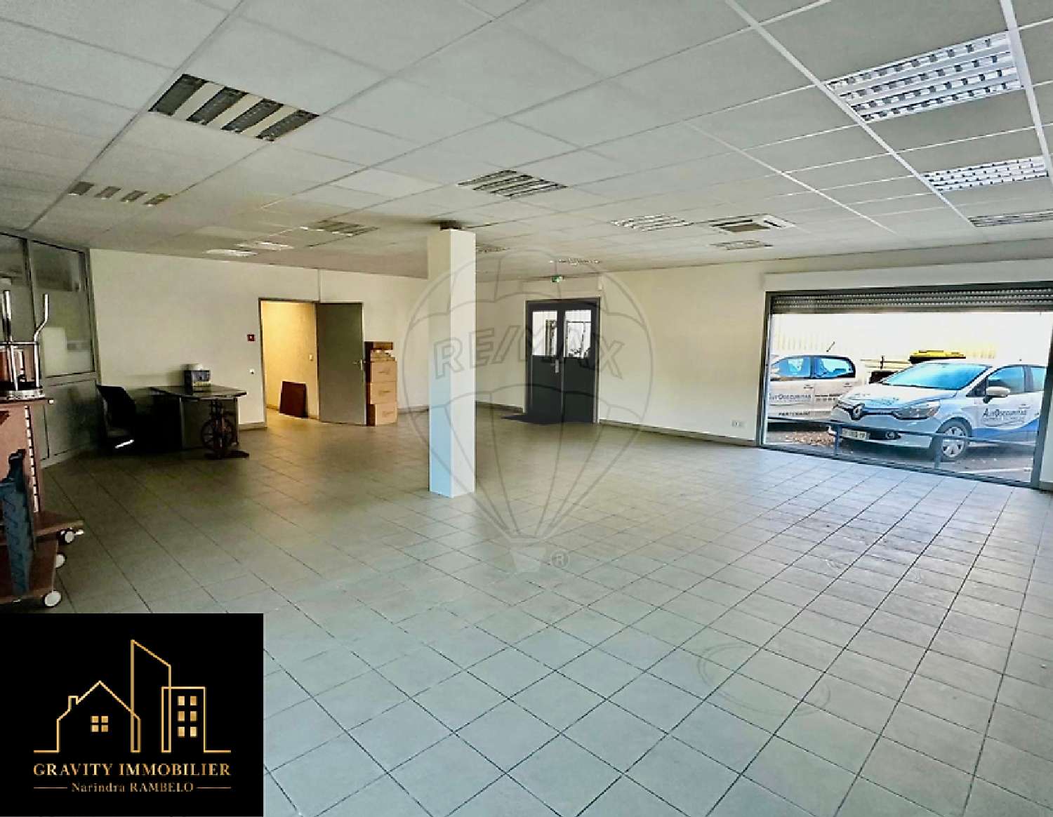  te koop bedrijfsruimte/ kantoor Marnaz Haute-Savoie 2