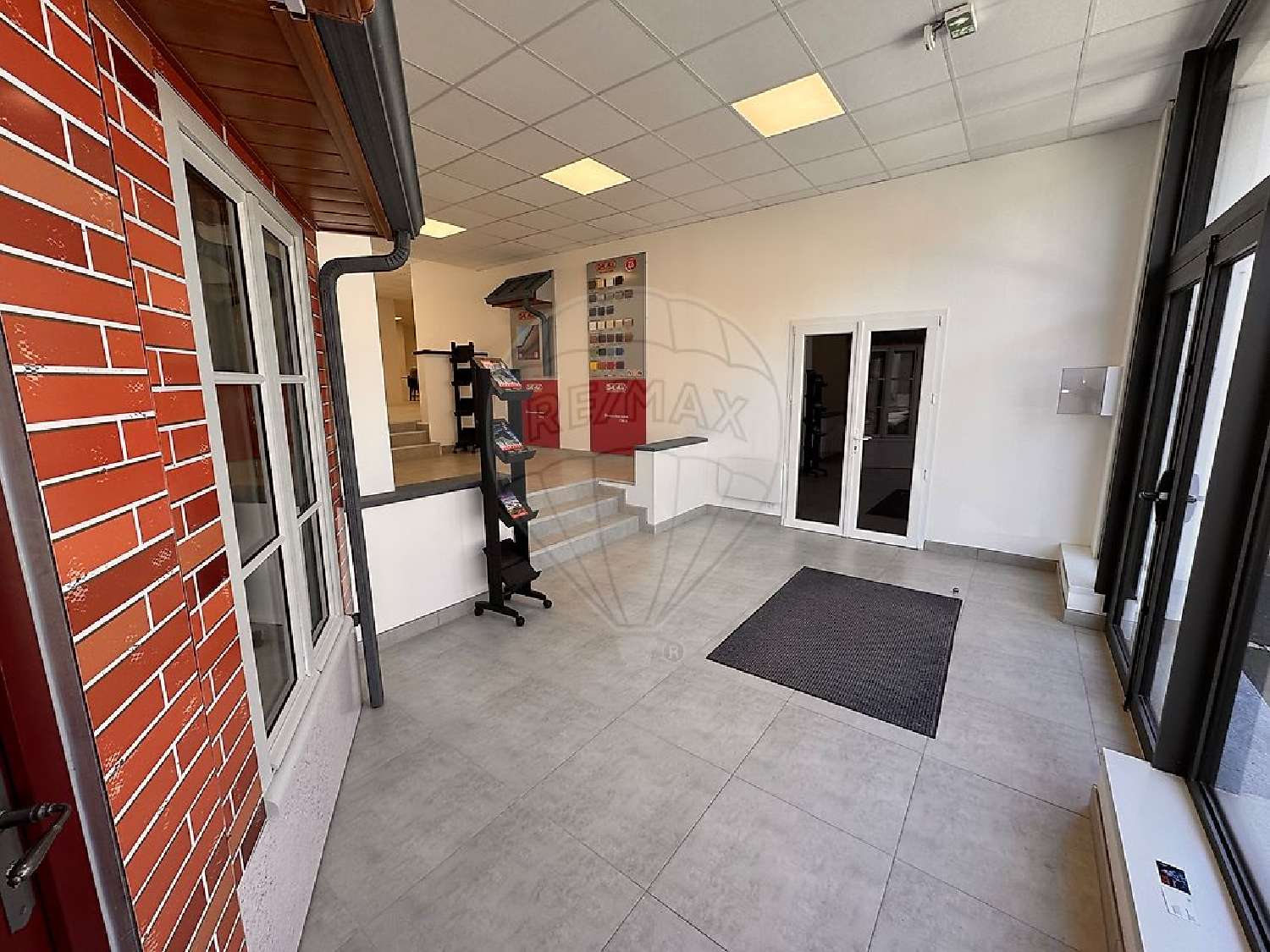  te koop bedrijfsruimte/ kantoor Nevers Nièvre 5