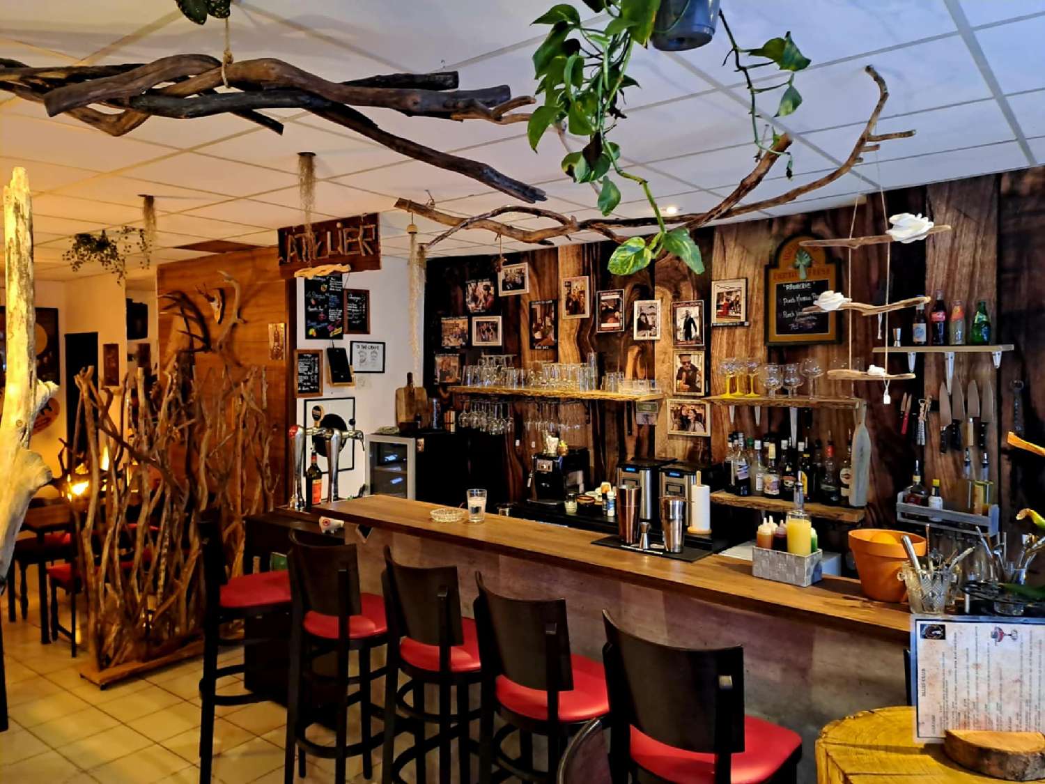 te koop bedrijfsruimte/ kantoor Valcourt Haute-Marne 1