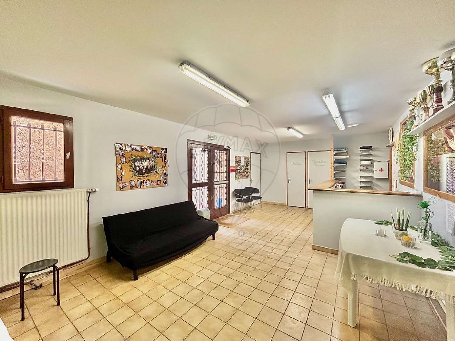  for sale commercial Villefranche-sur-Saône Rhône 3