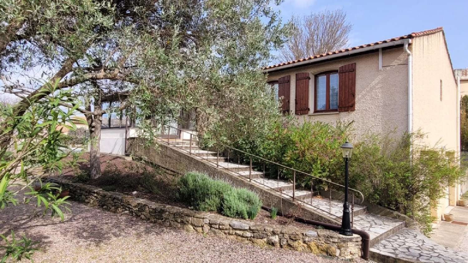  à vendre maison indépendant Pouzolles Hérault 1