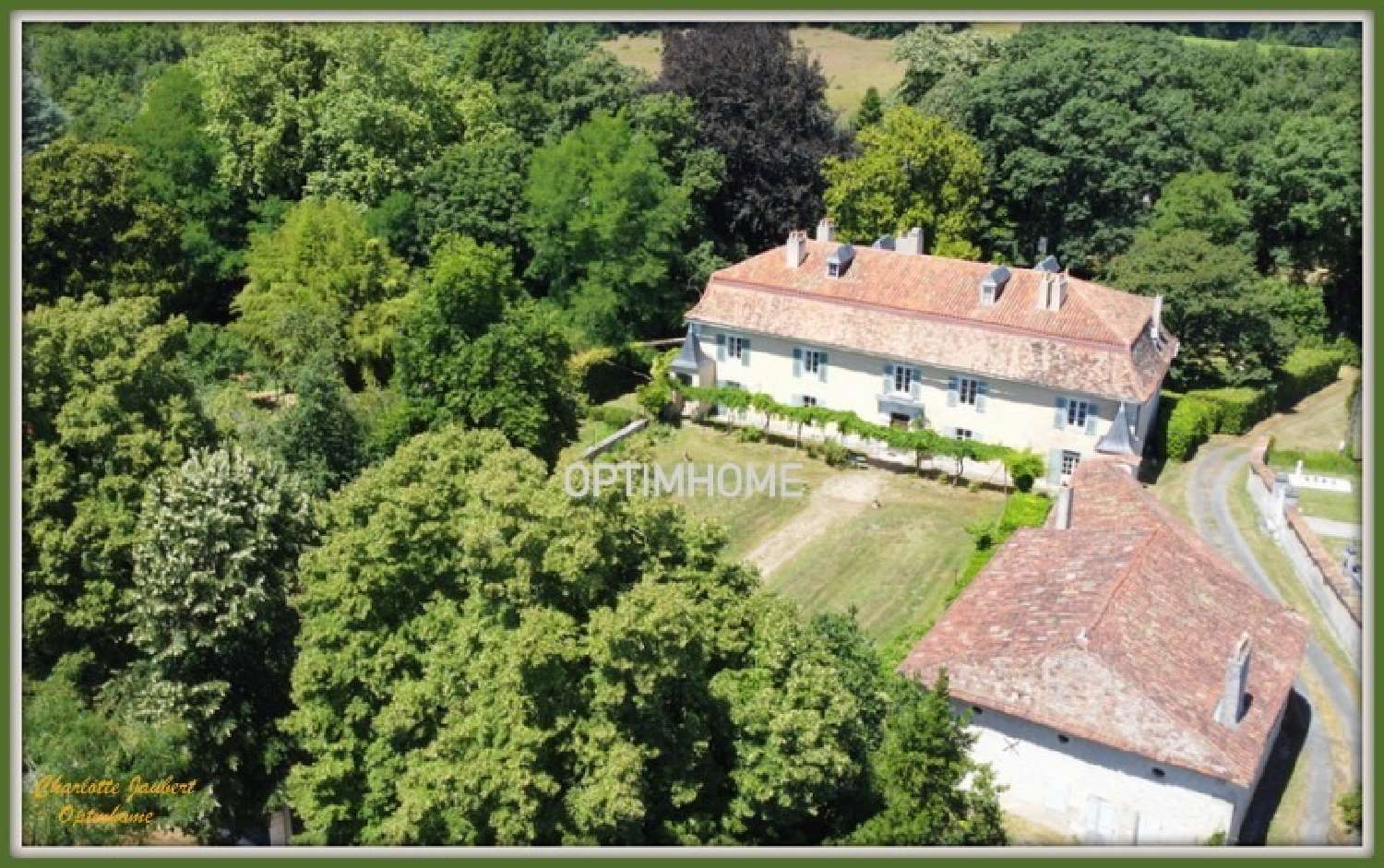  à vendre propriété Bazac Charente 2