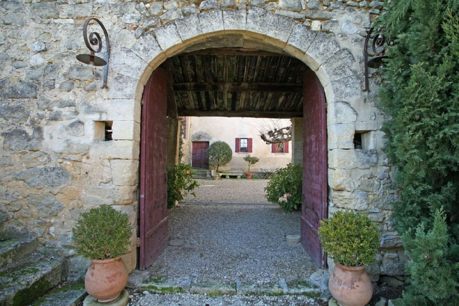  te koop landgoed Bonnieux Vaucluse 2