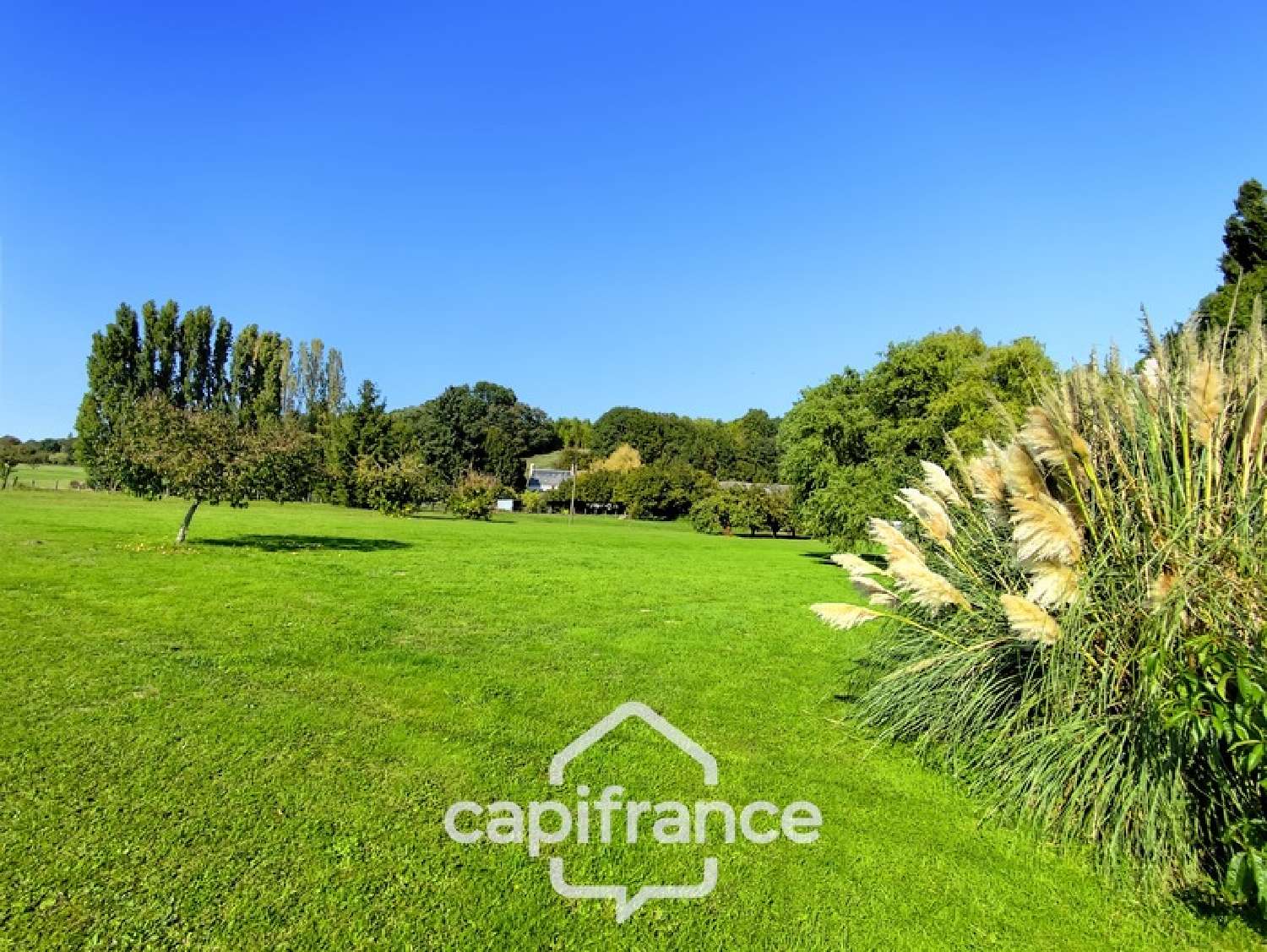 for sale farm Évaillé Sarthe 1