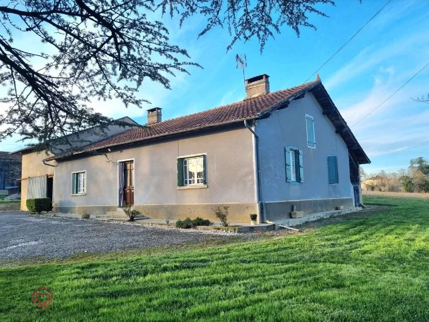  for sale farm Seissan Gers 1