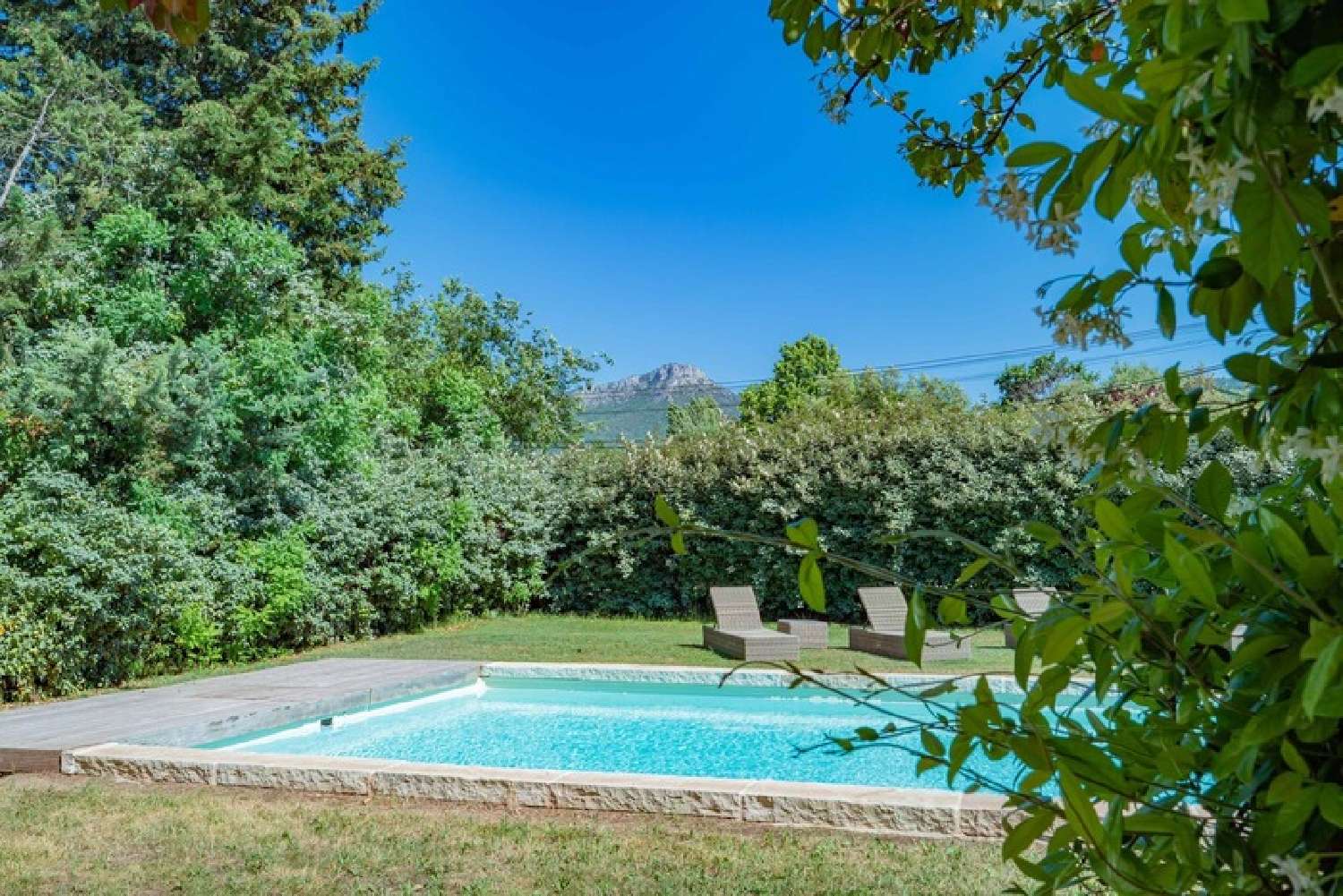 à vendre ferme Trets Bouches-du-Rhône 2