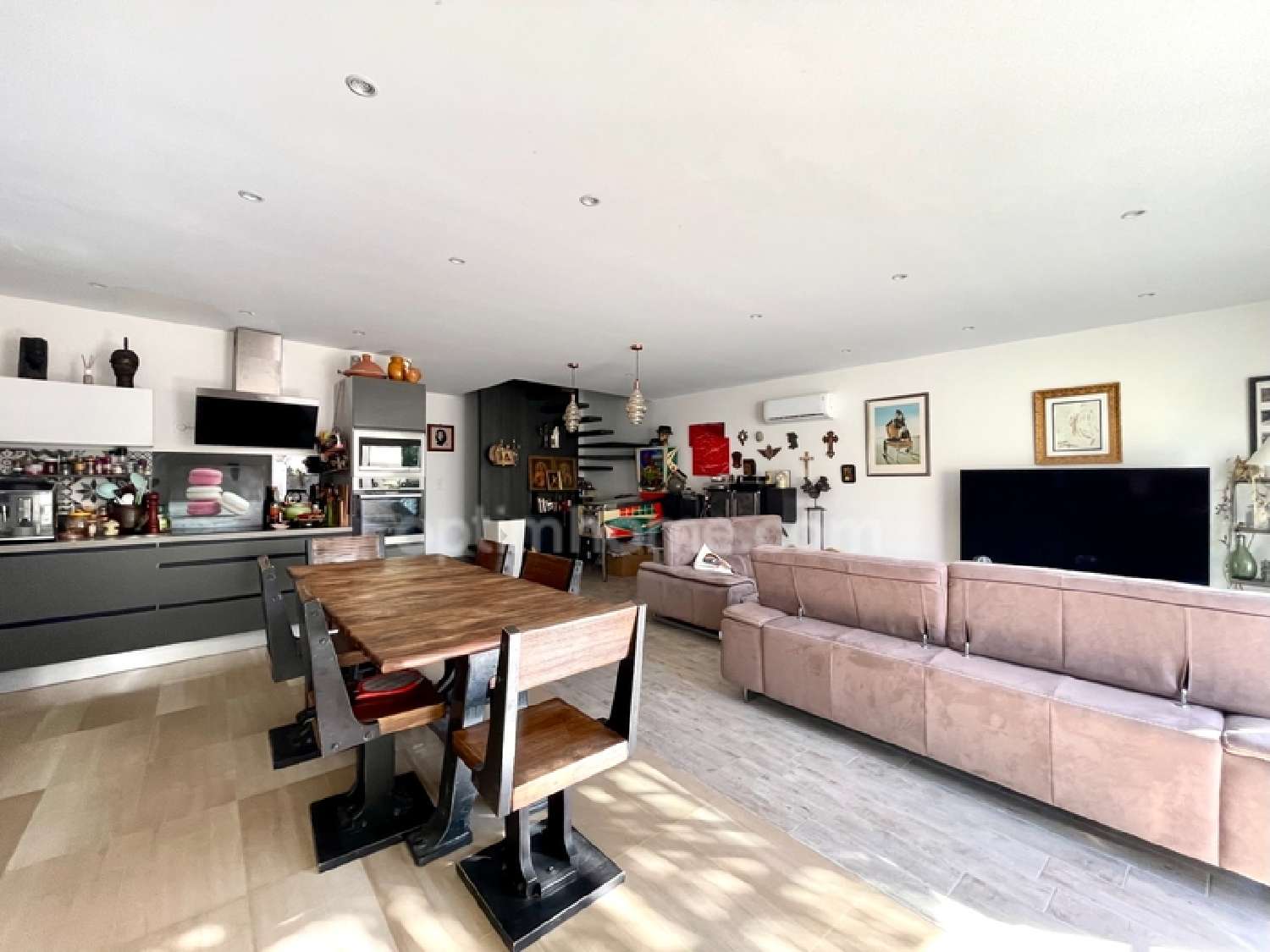  for sale house Aigues-Mortes Gard 2