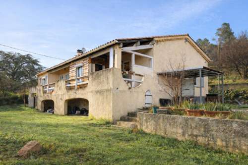 Aubenas Ardeche huis foto