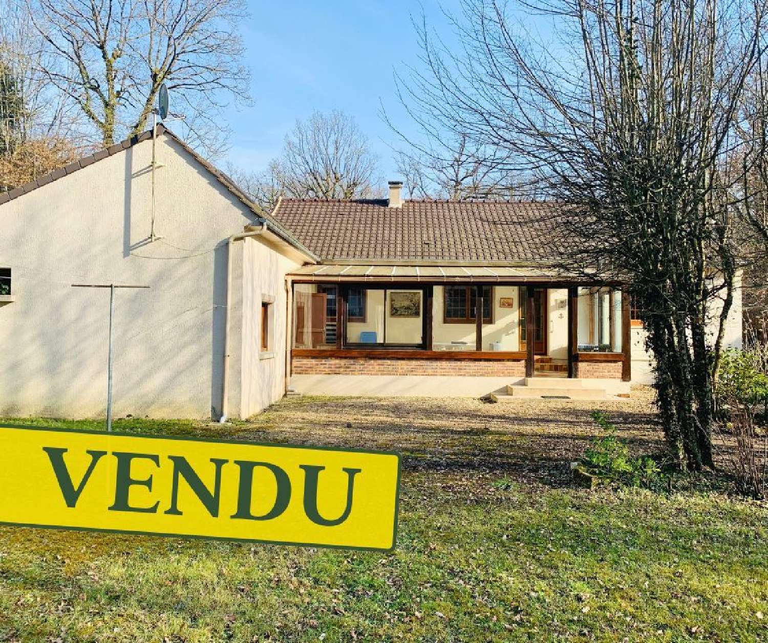  te koop huis Bazoches-sur-le-Betz Loiret 1