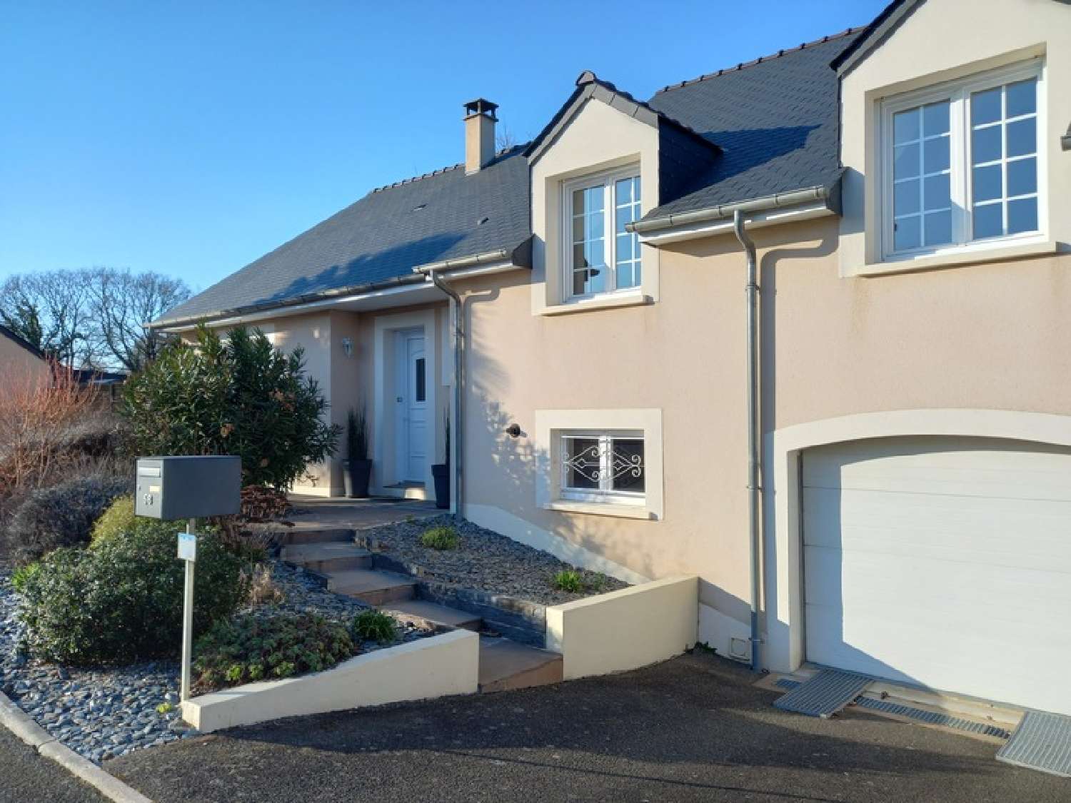  for sale house Bonchamp-lès-Laval Mayenne 1