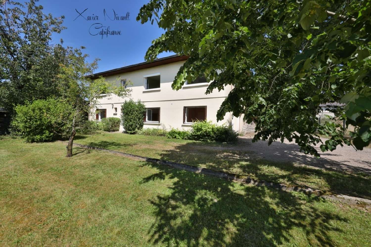 à vendre maison Bourg-en-Bresse Ain 1