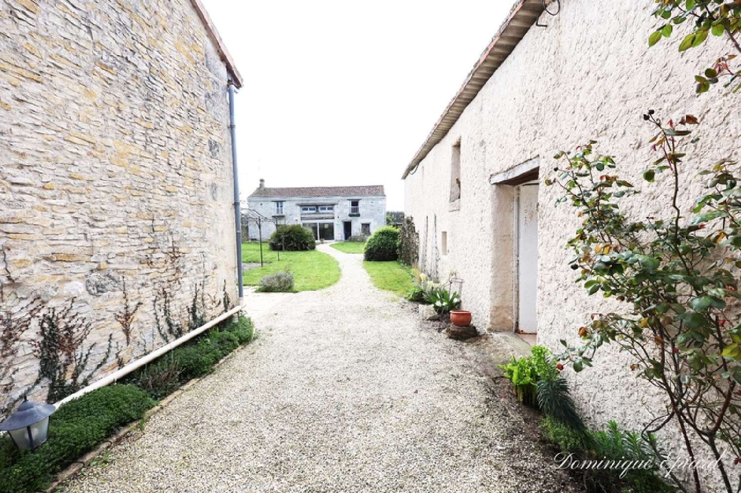 te koop huis Bournand Vienne 1