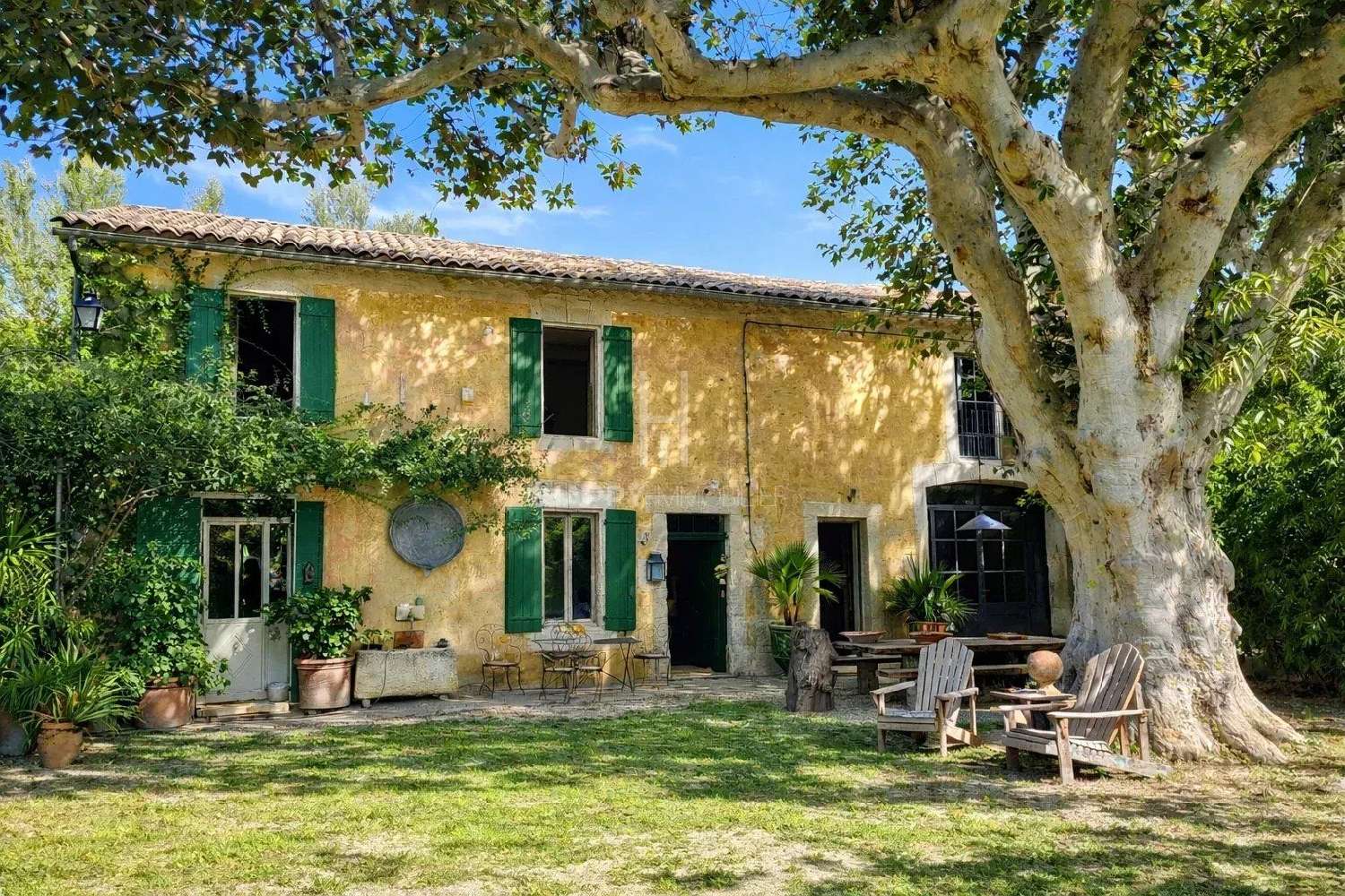 te koop huis Cabannes Bouches-du-Rhône 1