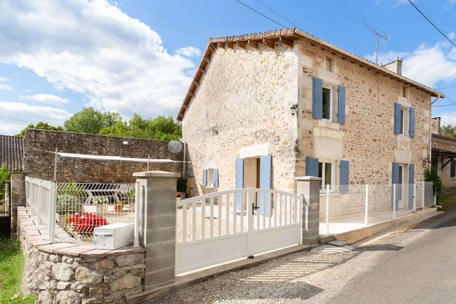 en venta casa Chenaud Dordoña 1