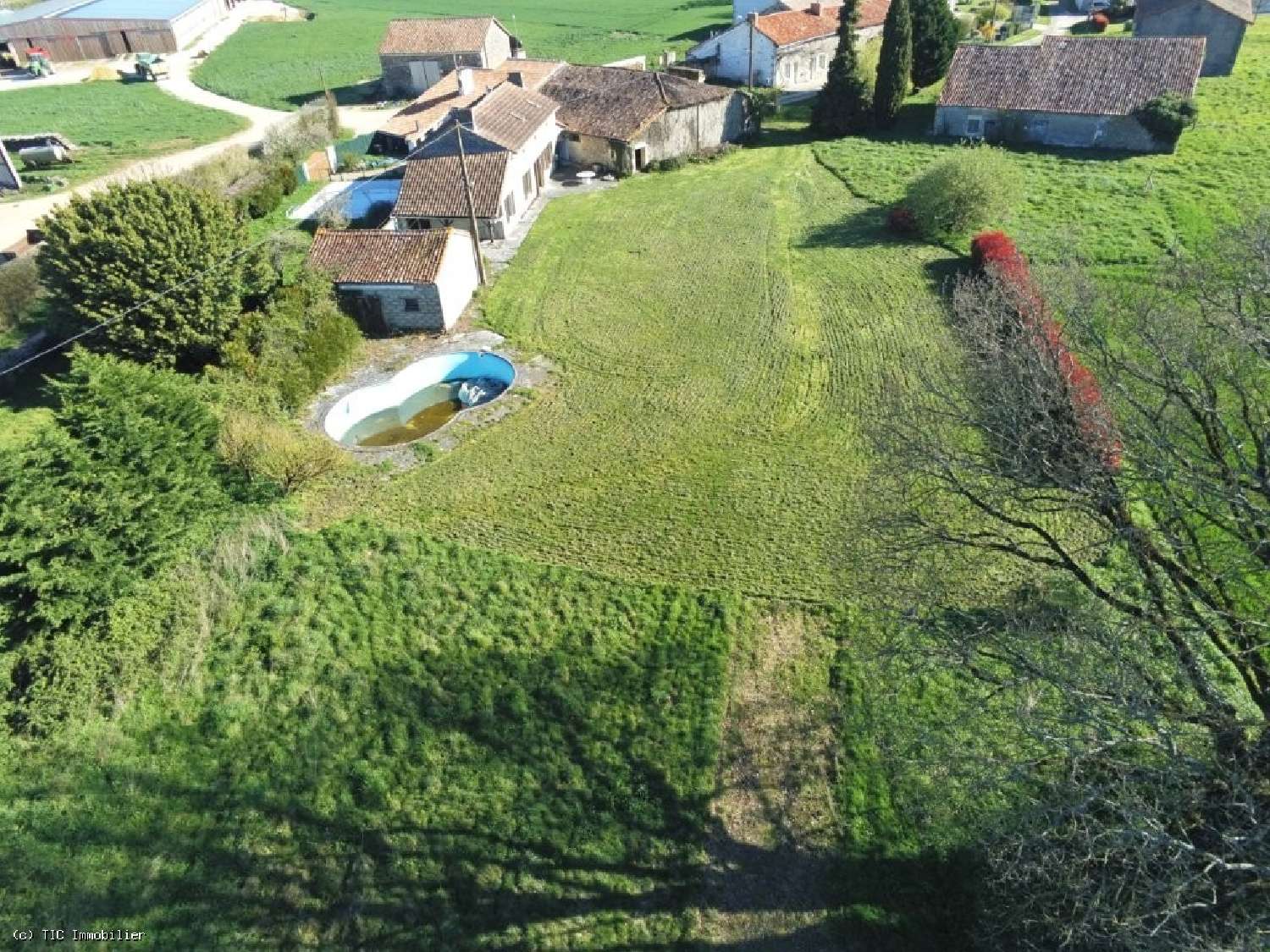  te koop huis Civray Vienne 3